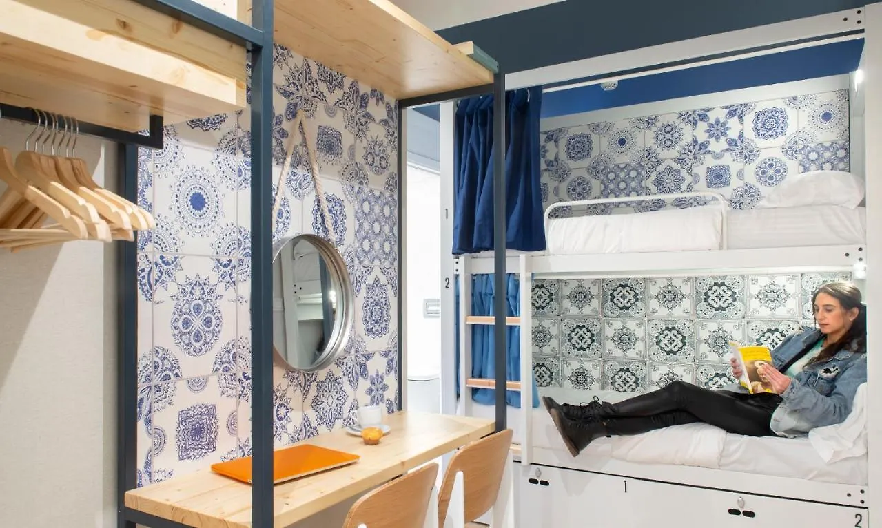 Hostel The Central House Lisbon Baixa